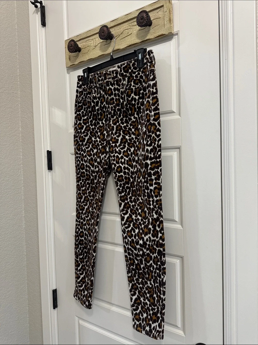 💕 J CREW Leopard Corduroy Pants ✨